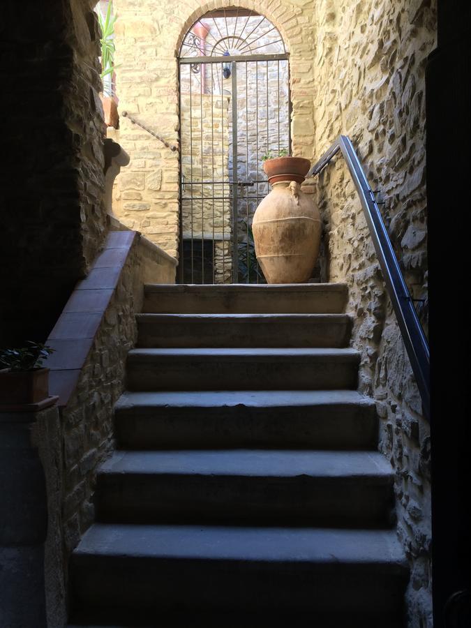 Pozzo Medievale Prignano Cilento Eksteriør billede
