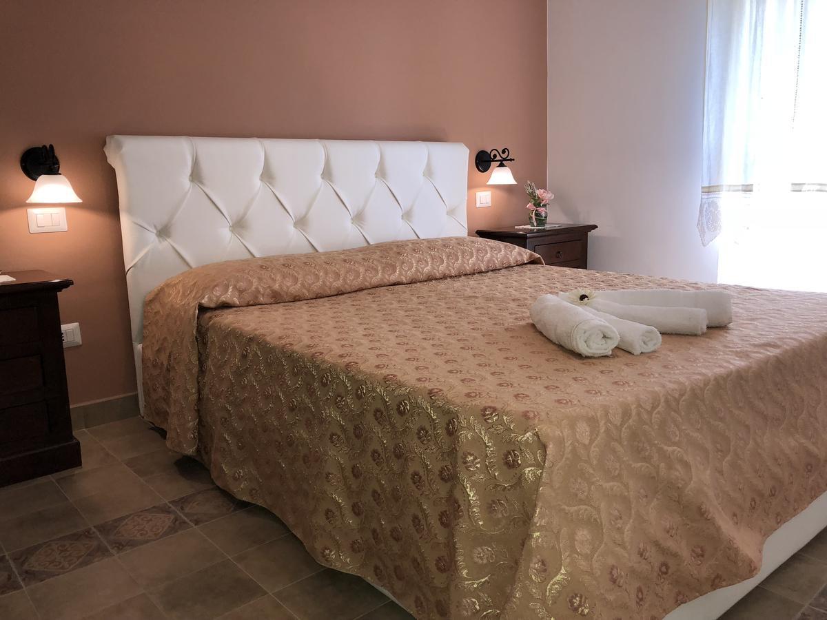 Pozzo Medievale Prignano Cilento Eksteriør billede